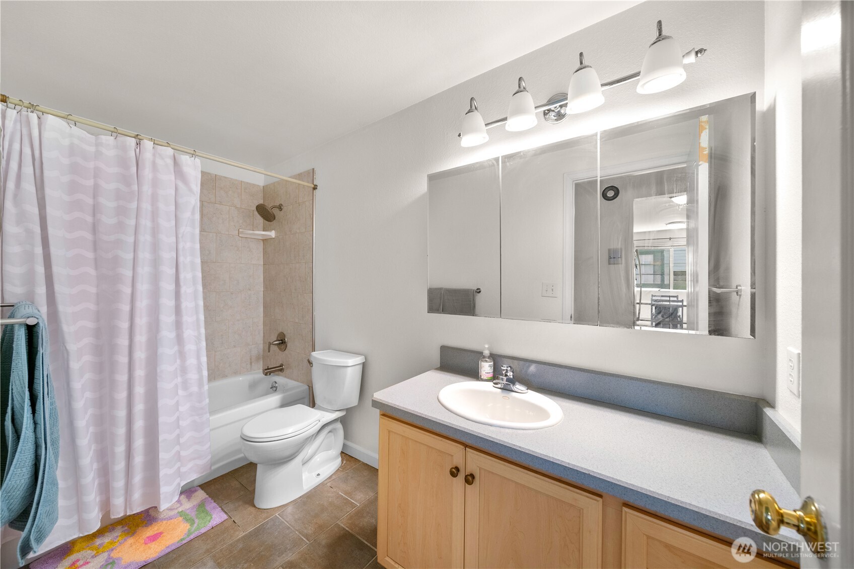11556 Greenwood Avenue N Unit: 105