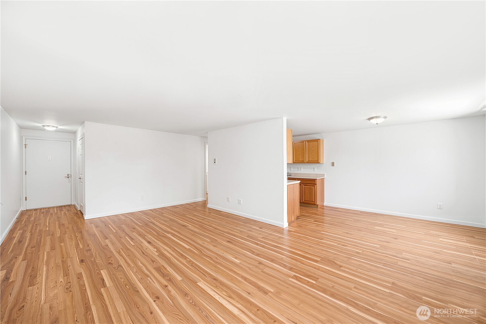 11556 Greenwood Avenue N Unit: 105