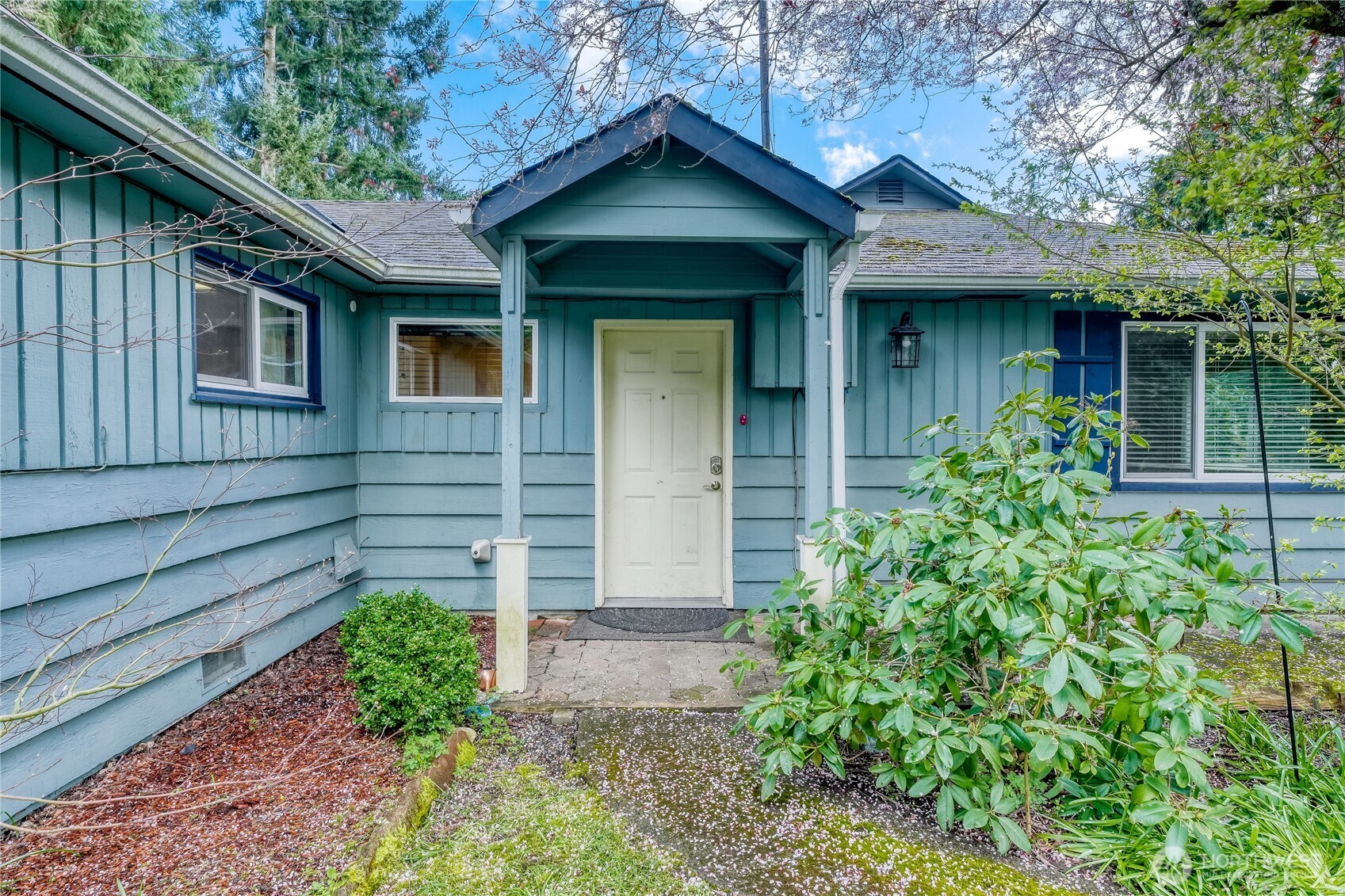 5025 50th Avenue SE