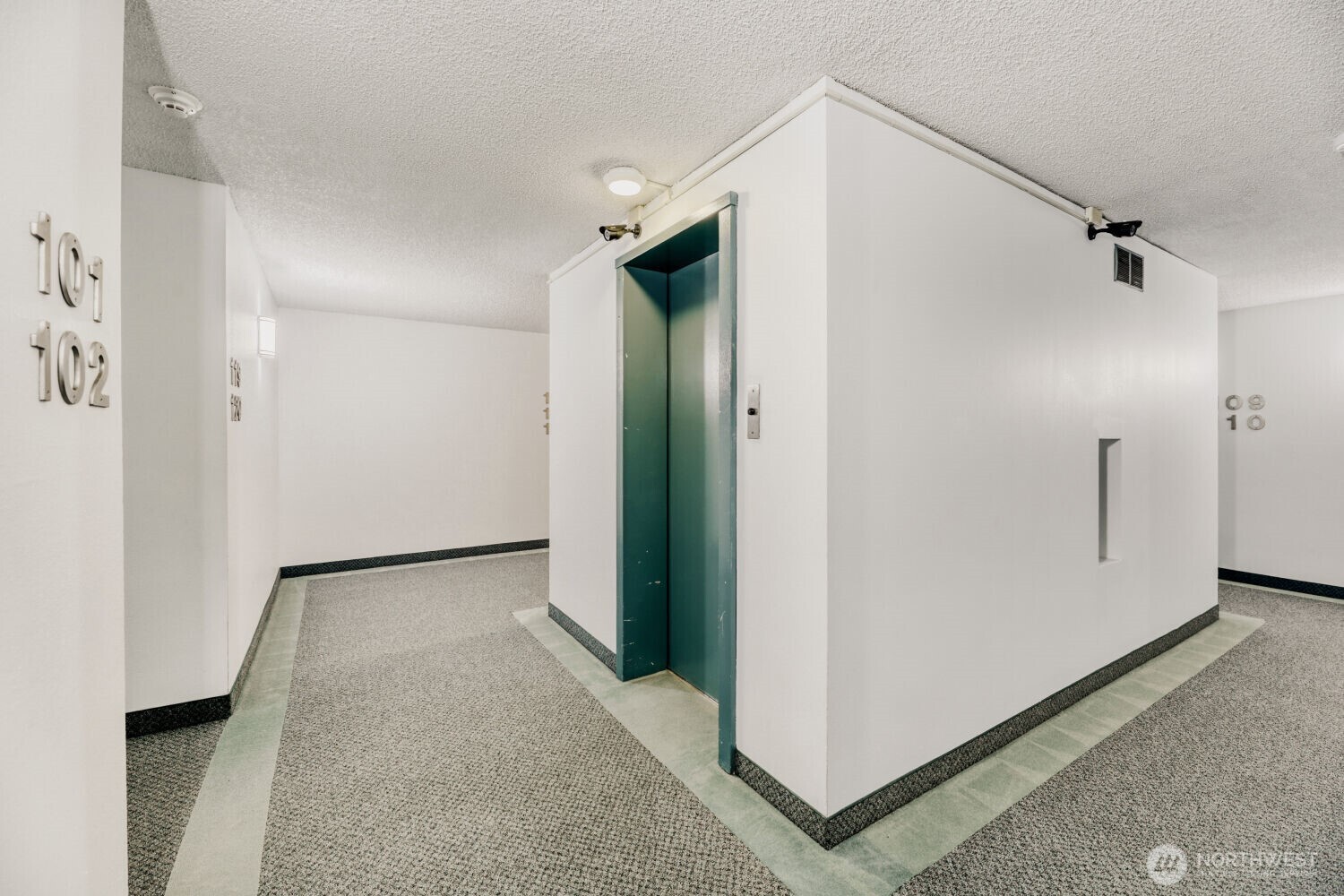 5620 5620 200th Street SW Unit: A101