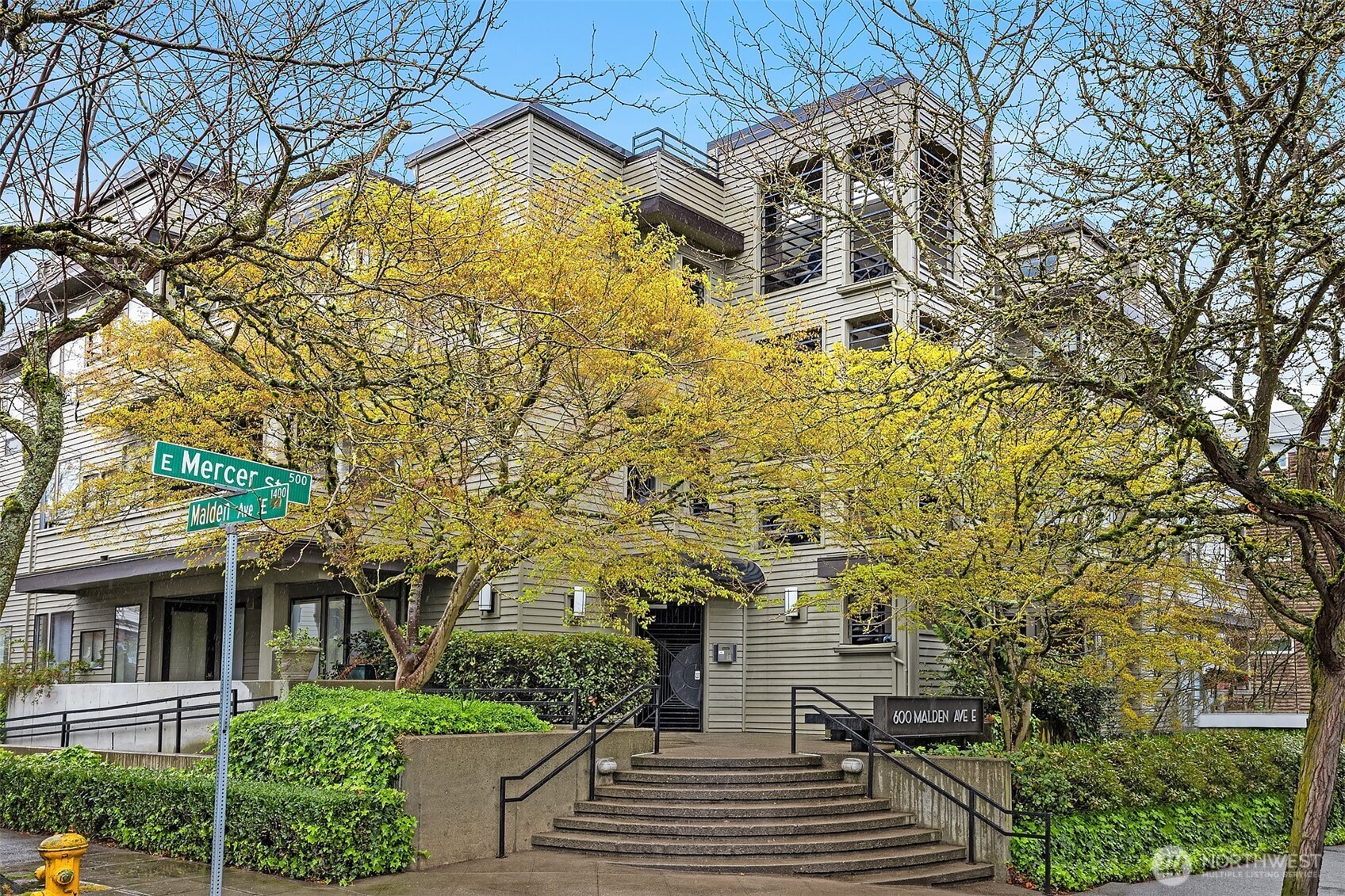 600 Malden Avenue E Unit: 102