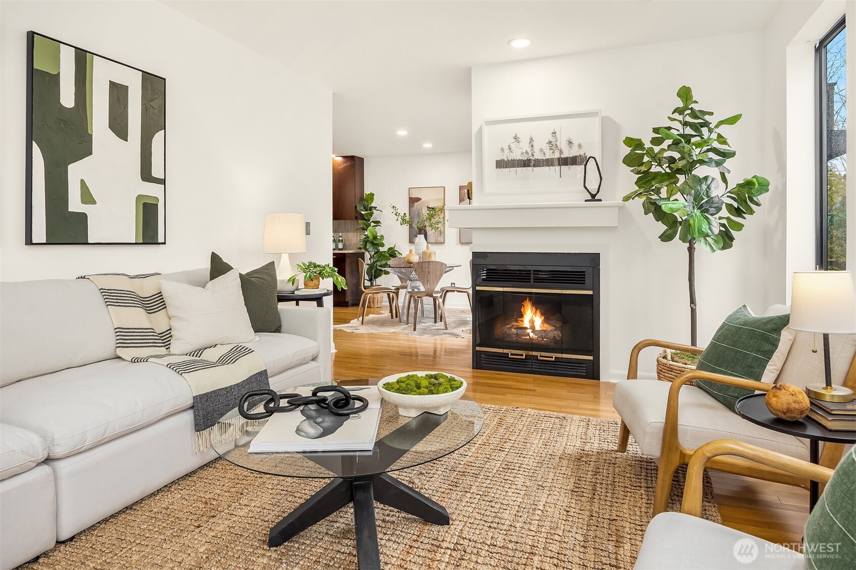 600 Malden Avenue E Unit: 102