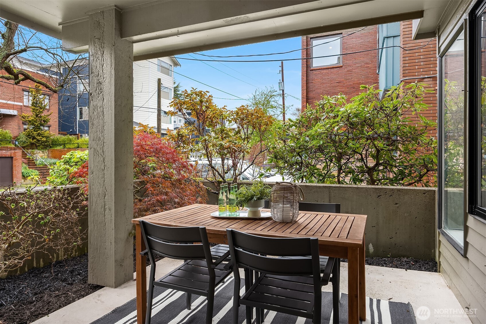 600 Malden Avenue E Unit: 102