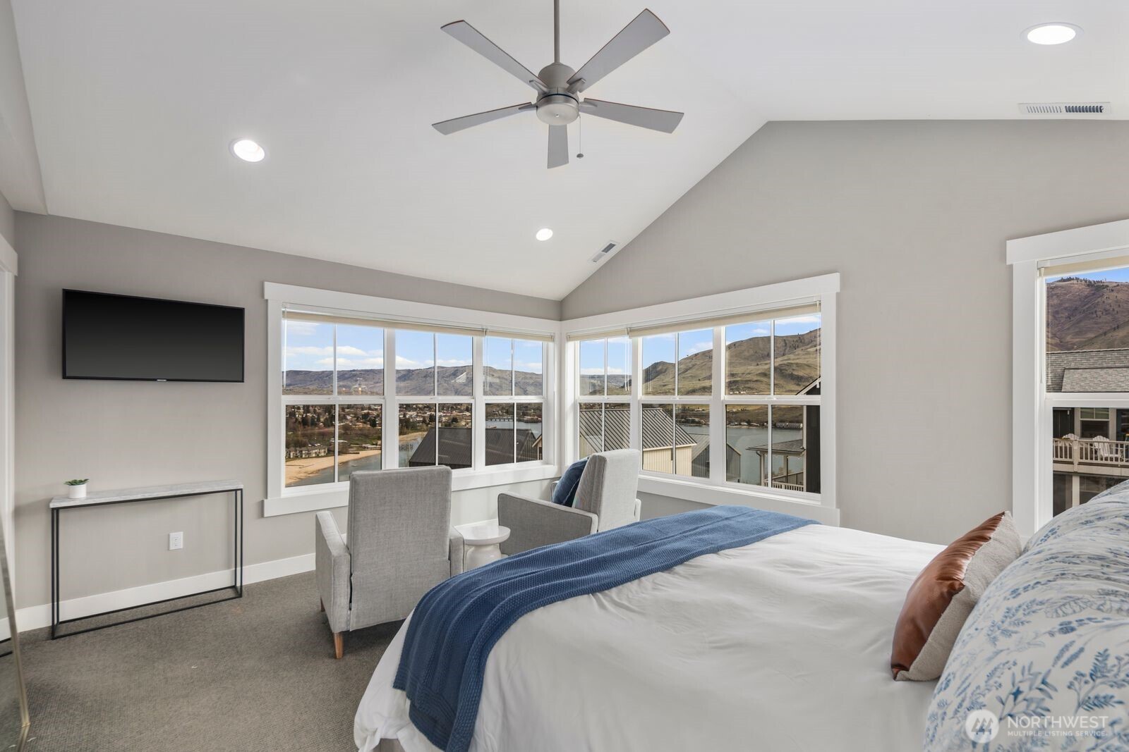 298 Bobcat Lane