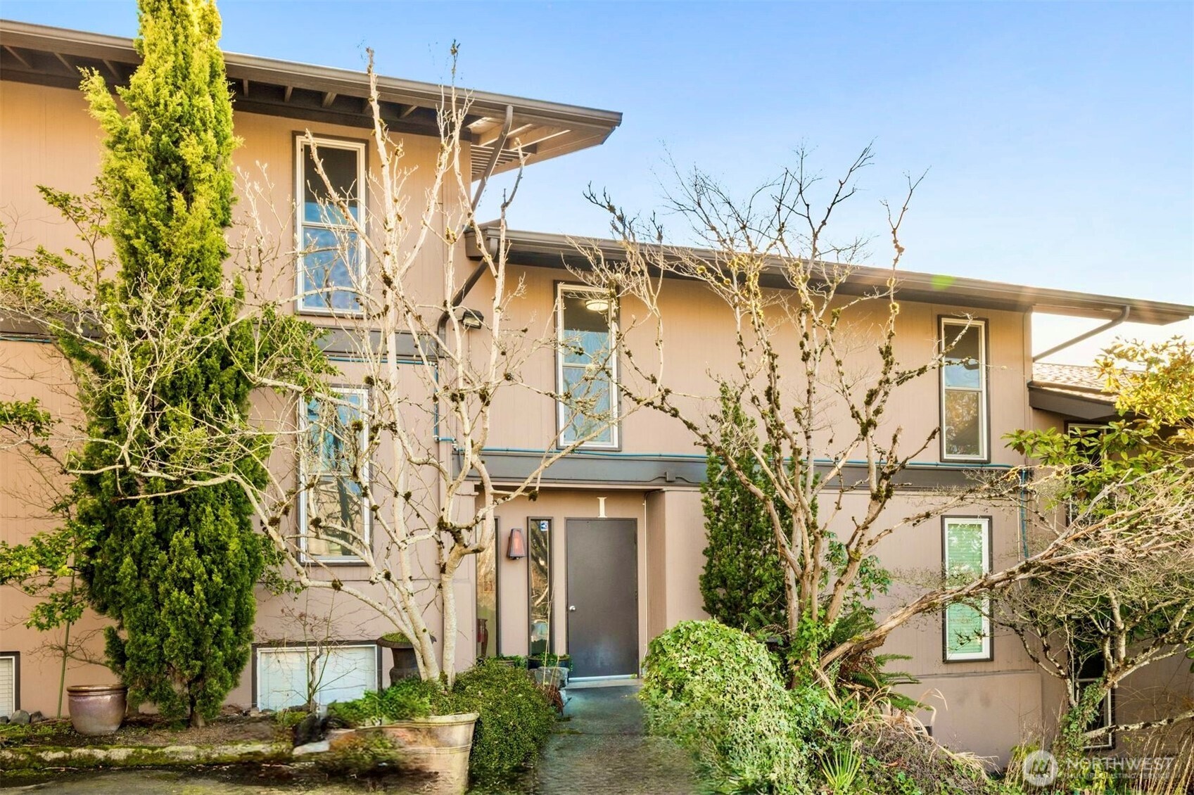 1425 S Puget Drive Unit: I5