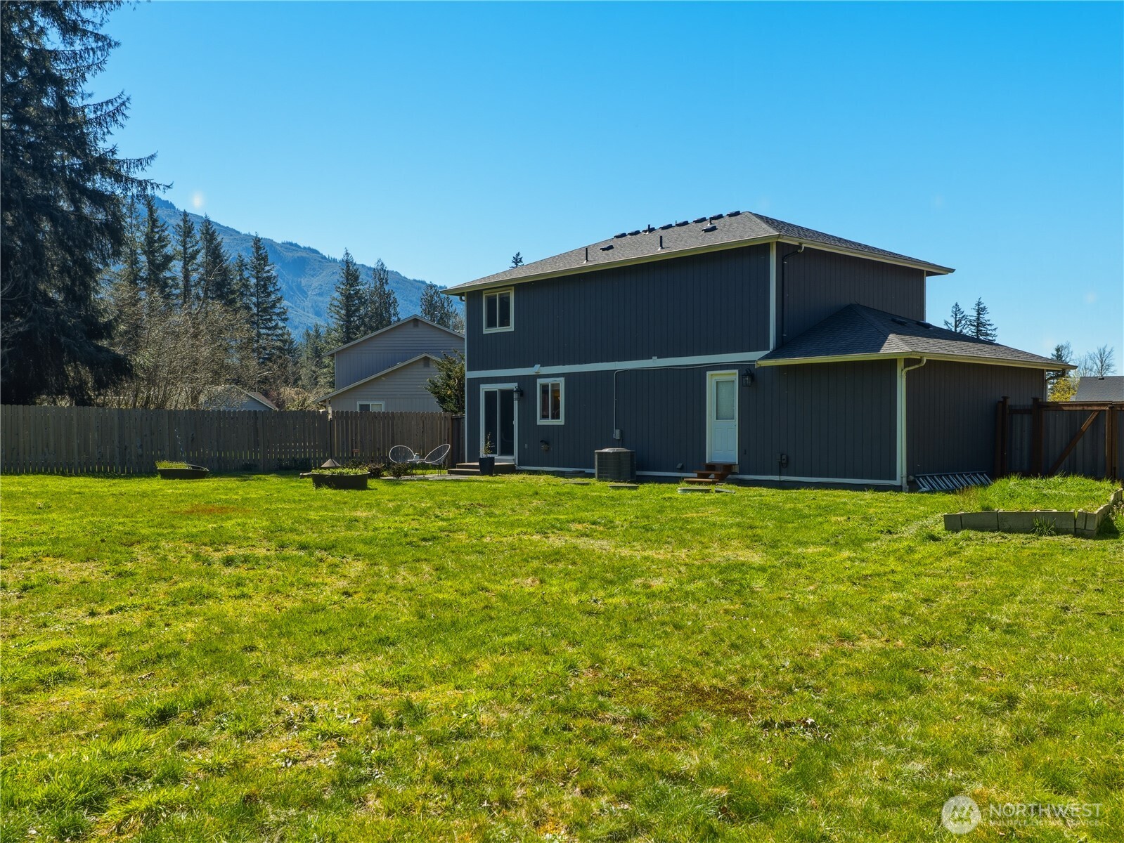 228 Amanda Avenue