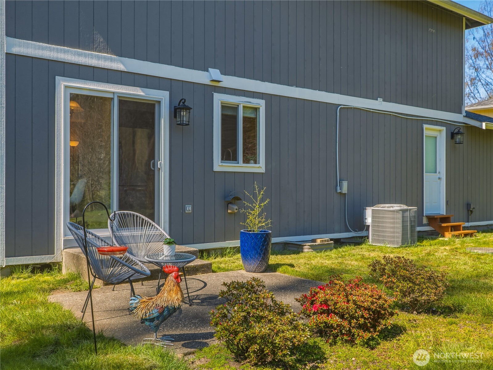 228 Amanda Avenue