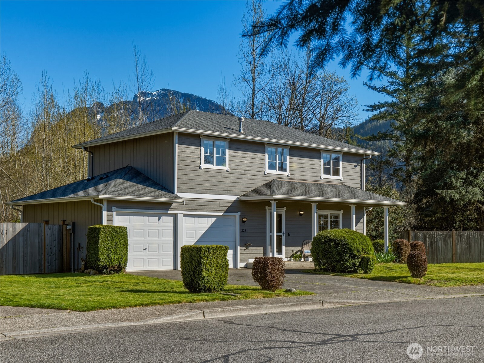228 Amanda Avenue