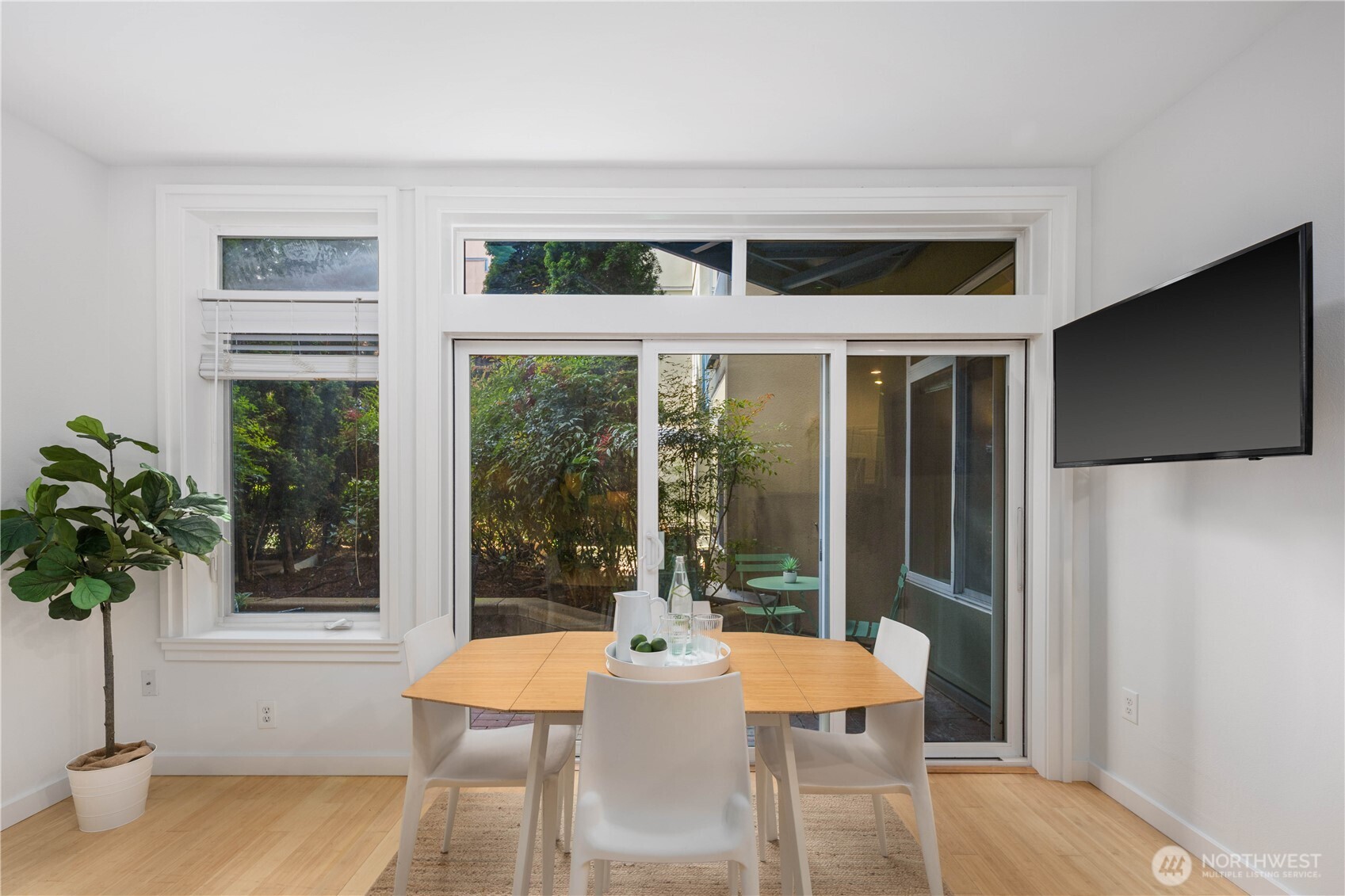 2415 2nd Avenue Unit: 349