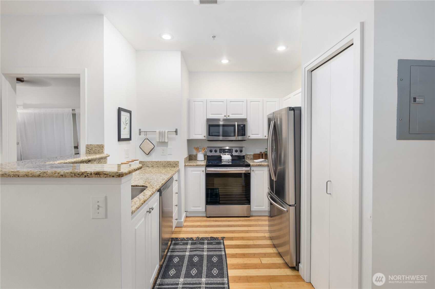 2415 2nd Avenue Unit: 349