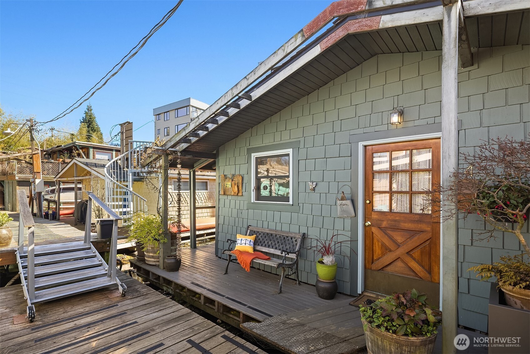 2321 Fairview Avenue E Unit: 4