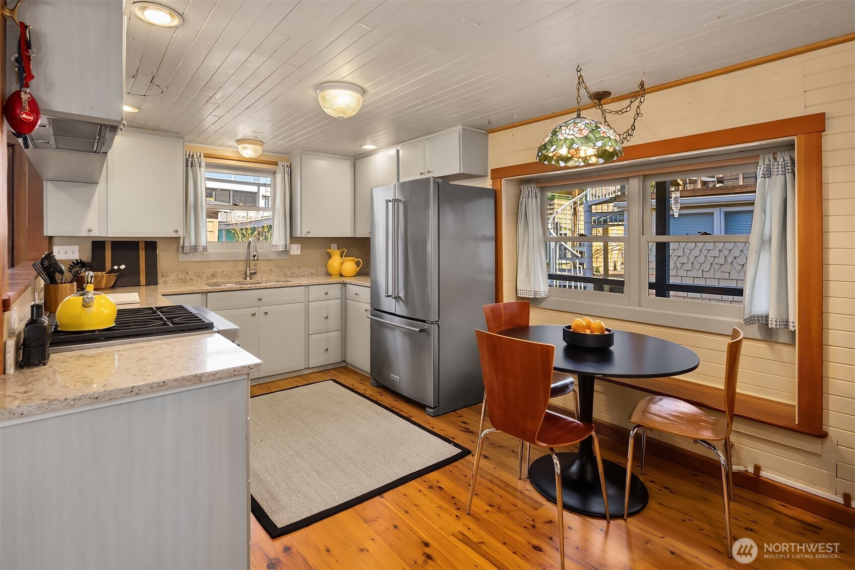 2321 Fairview Avenue E Unit: 4