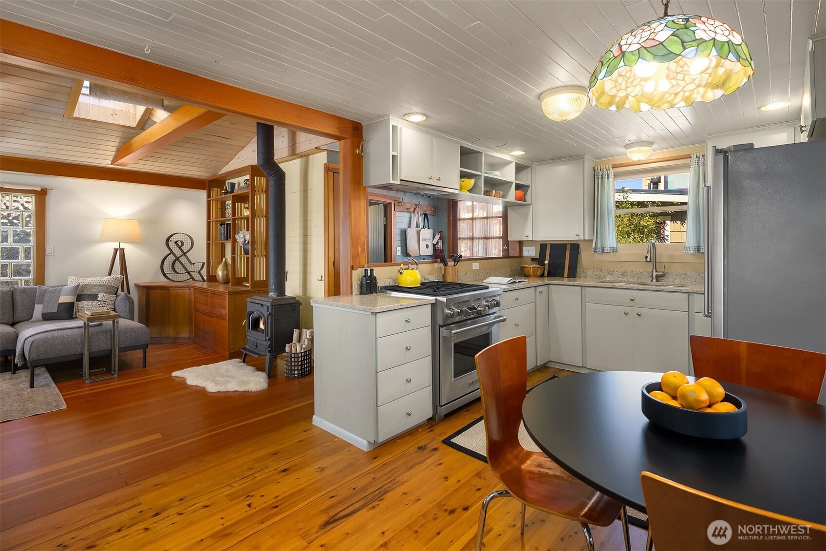 2321 Fairview Avenue E Unit: 4