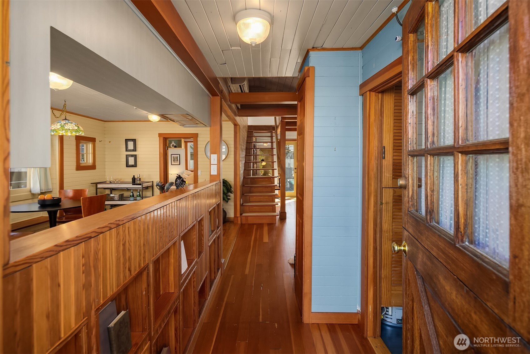 2321 Fairview Avenue E Unit: 4