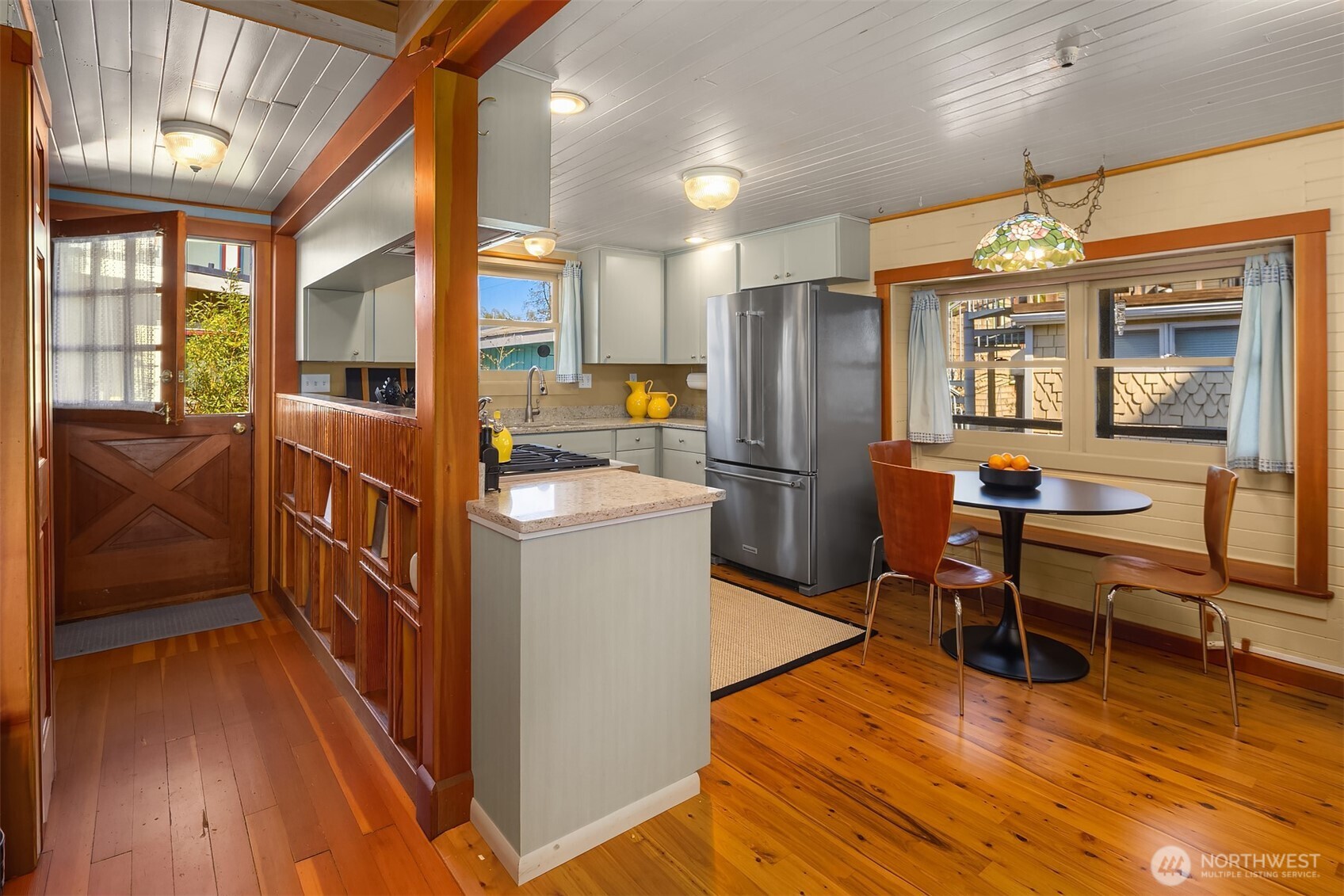 2321 Fairview Avenue E Unit: 4