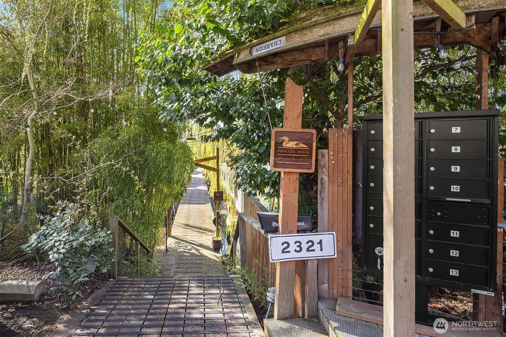 2321 Fairview Avenue E Unit: 4