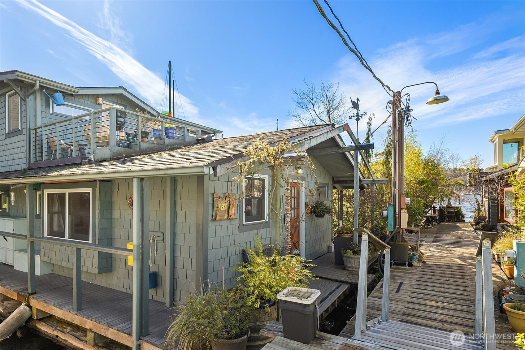 2321 Fairview Avenue E Unit: 4