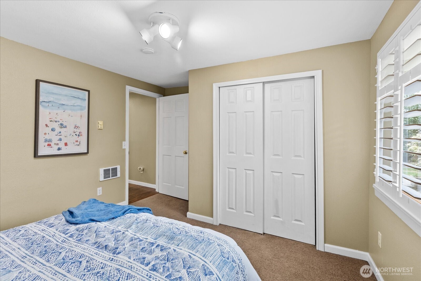 4423 88th Street NE