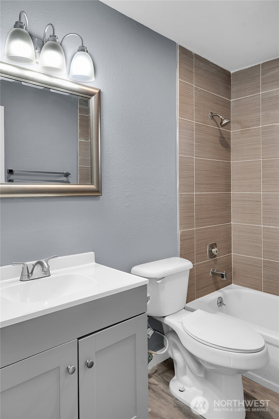 338 16th Avenue Unit: B