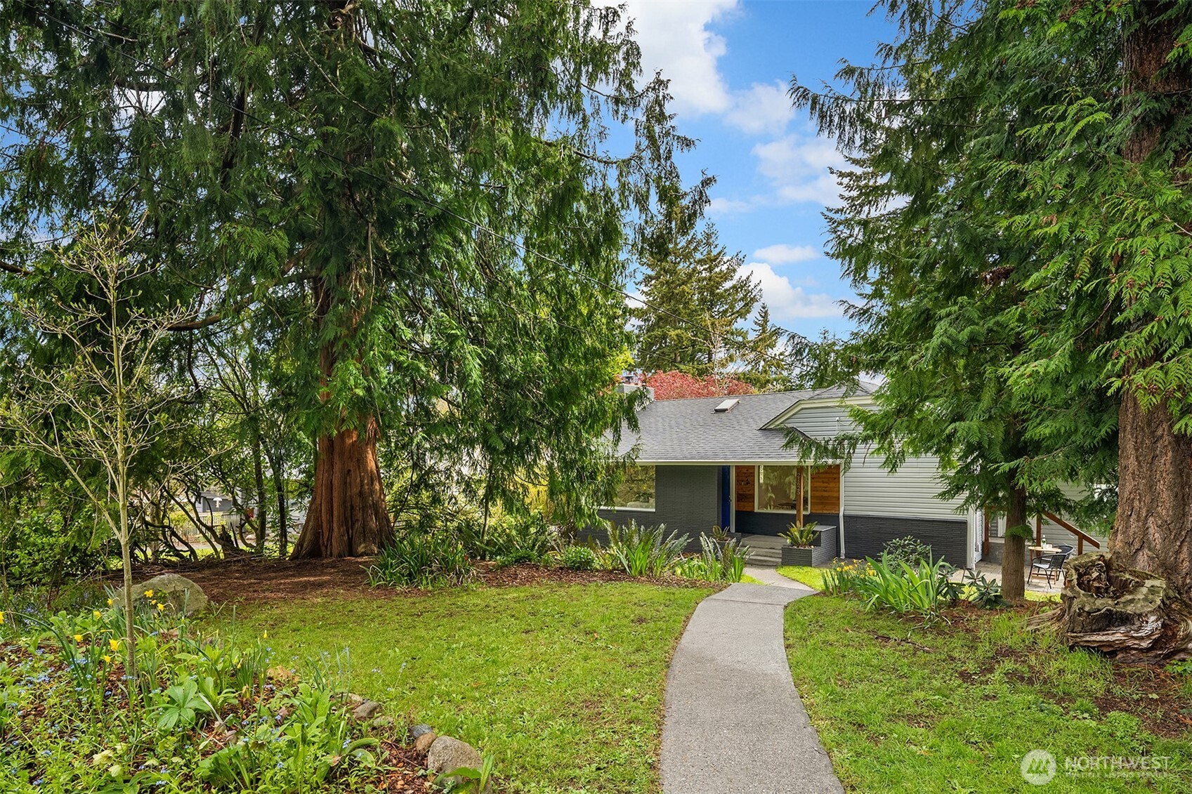 21625 92nd Avenue W