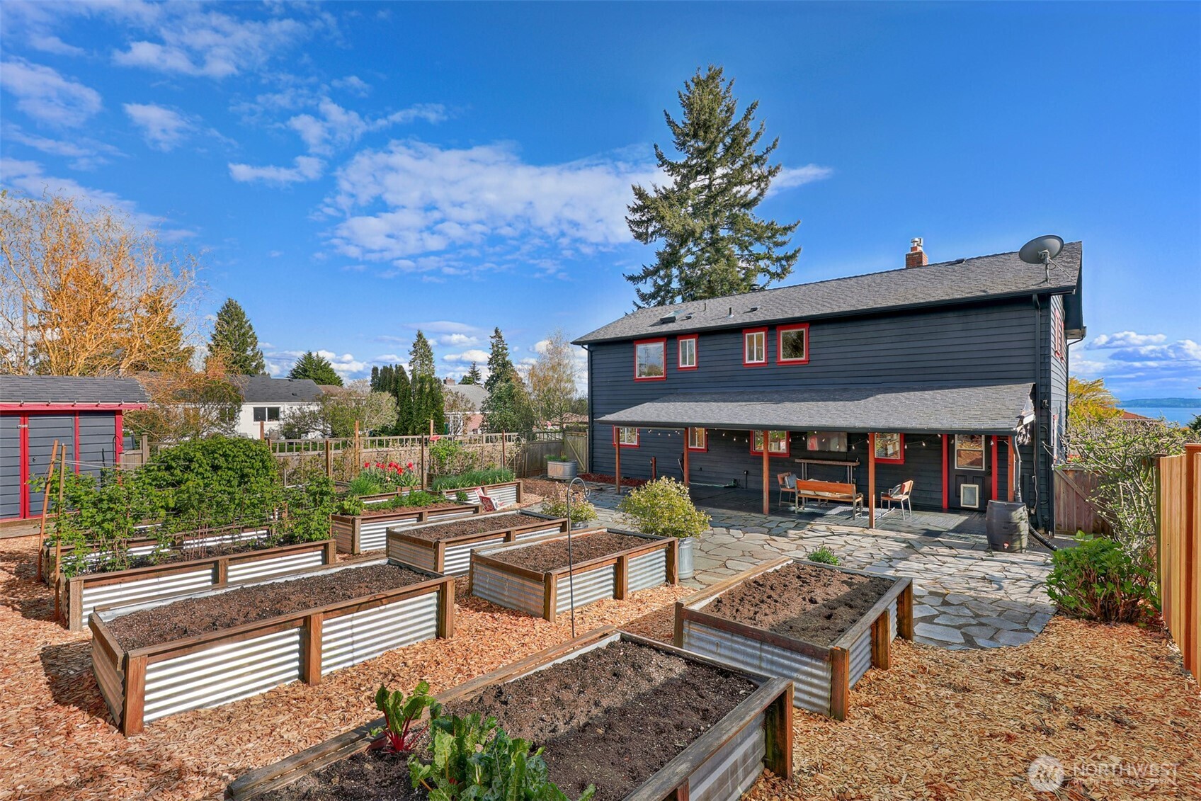 3918 SW 107th Street