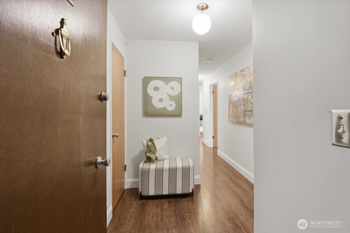 2552 14th Avenue W Unit: 203