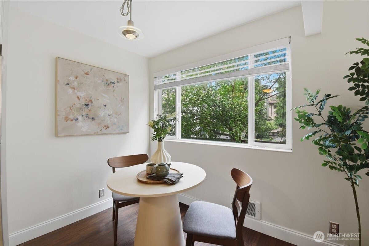2552 14th Avenue W Unit: 203