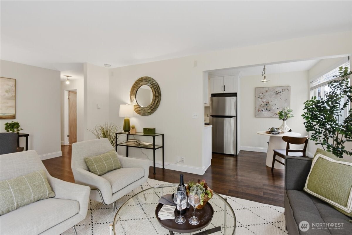 2552 14th Avenue W Unit: 203