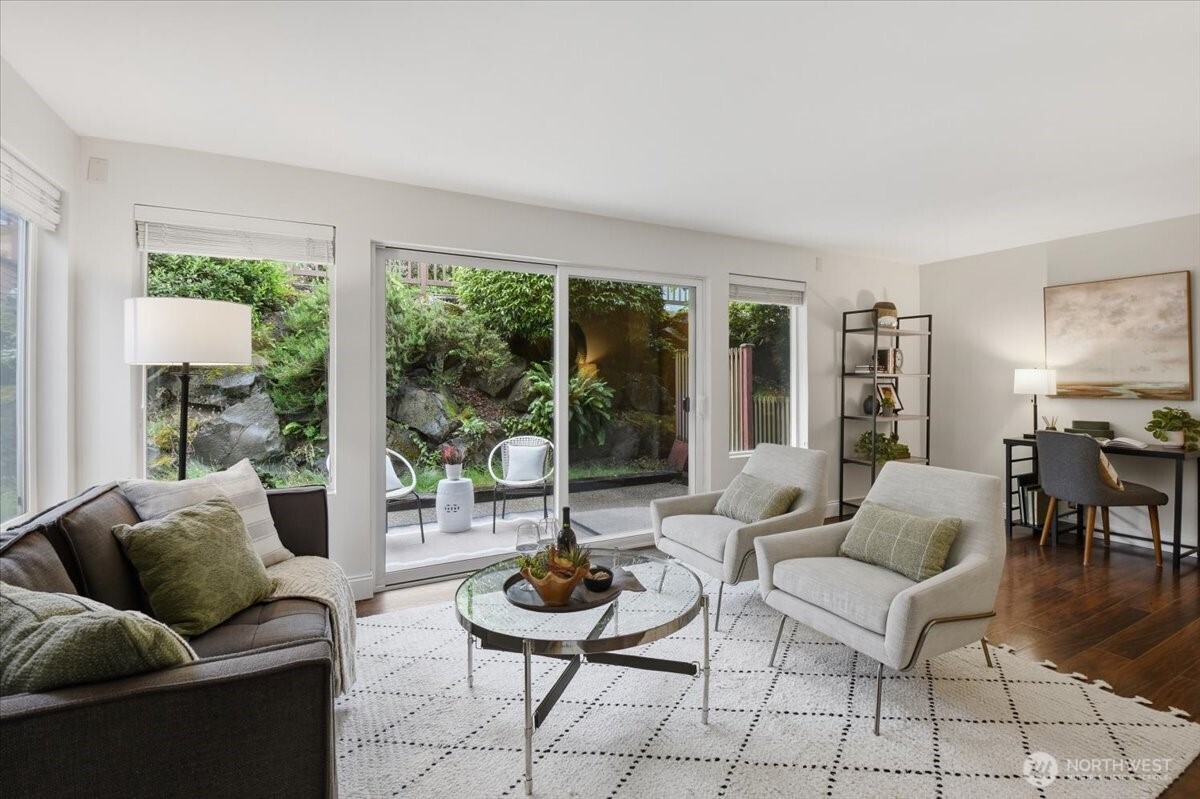 2552 14th Avenue W Unit: 203