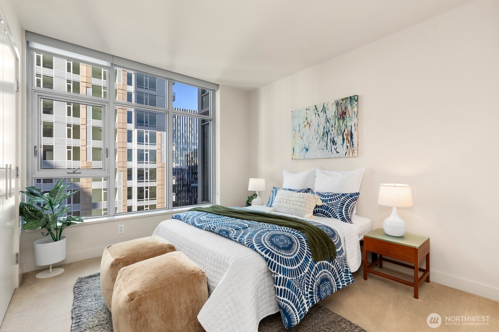 588 Bell Street Unit: 2102S