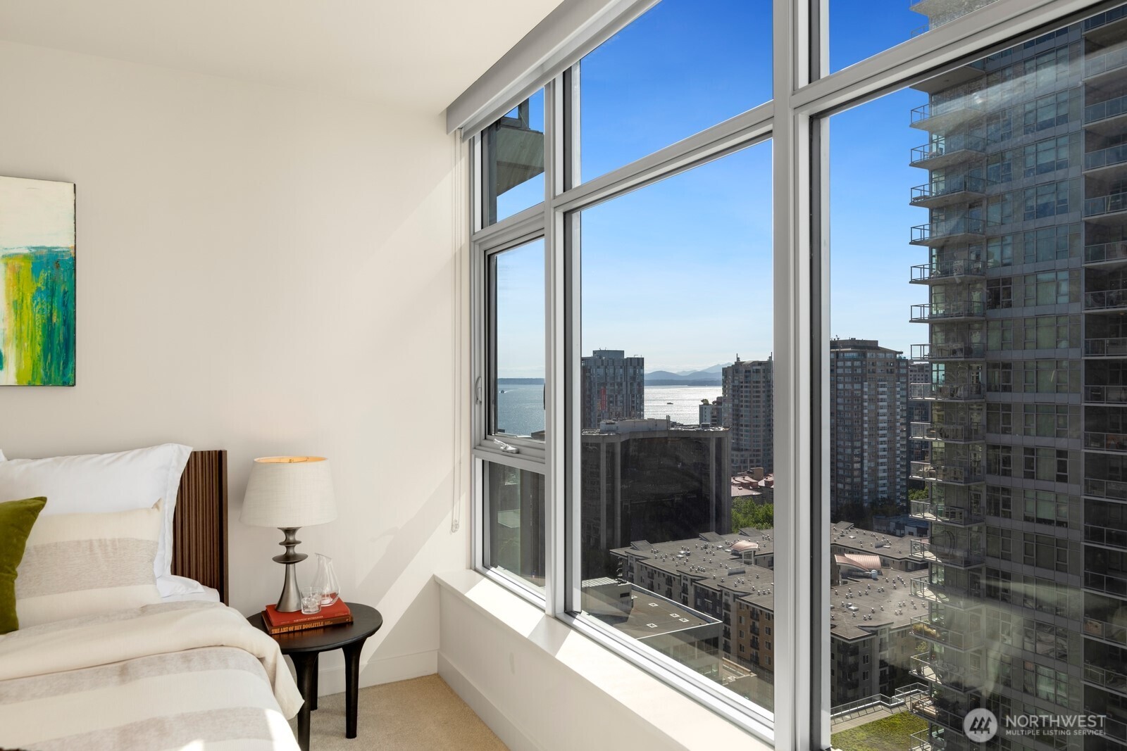 588 Bell Street Unit: 2102S