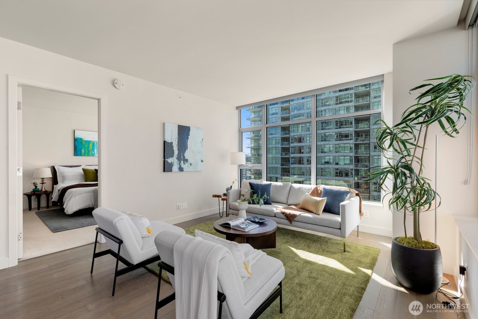 588 Bell Street Unit: 2102S