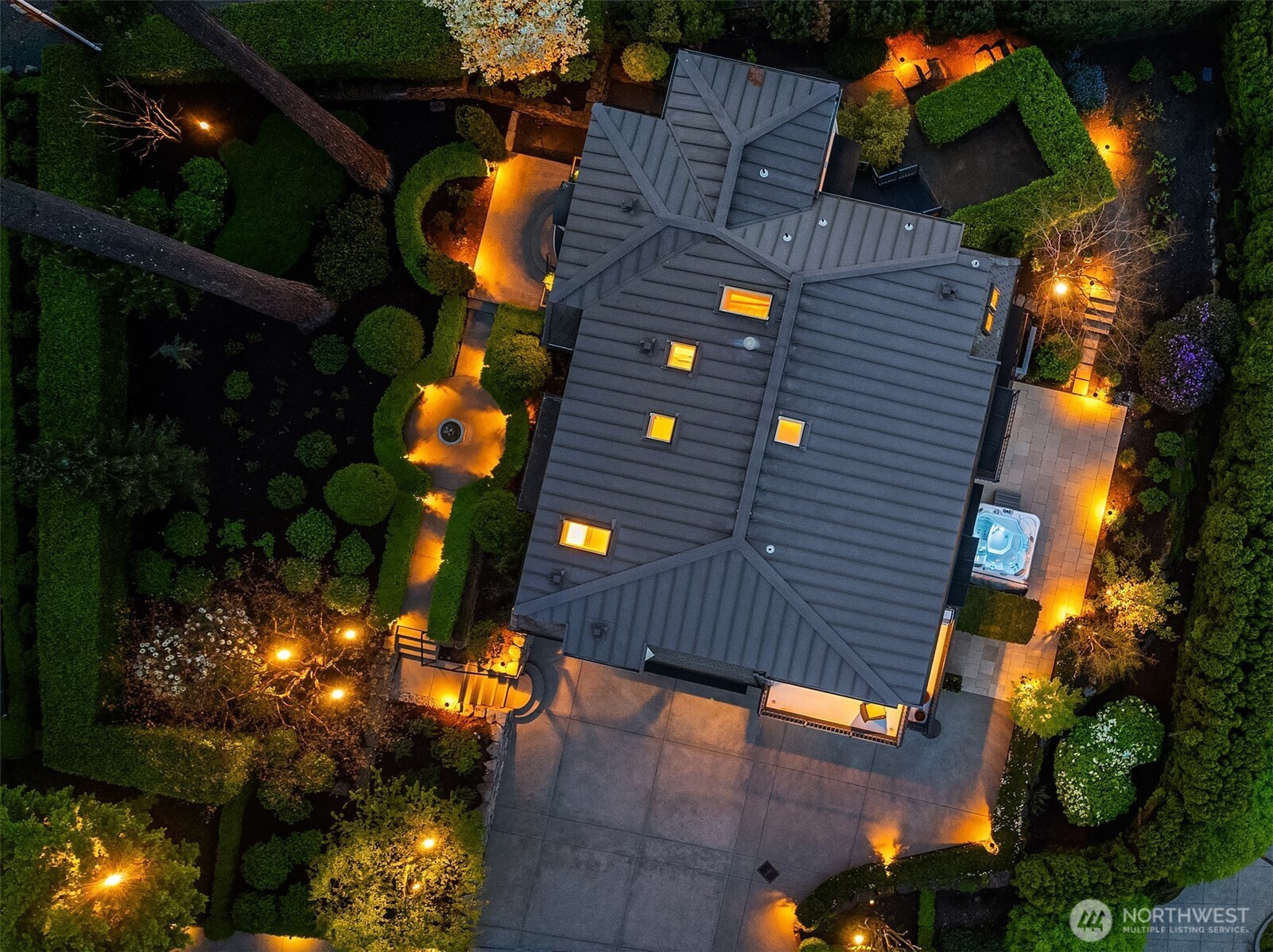 232 Overlake Drive E