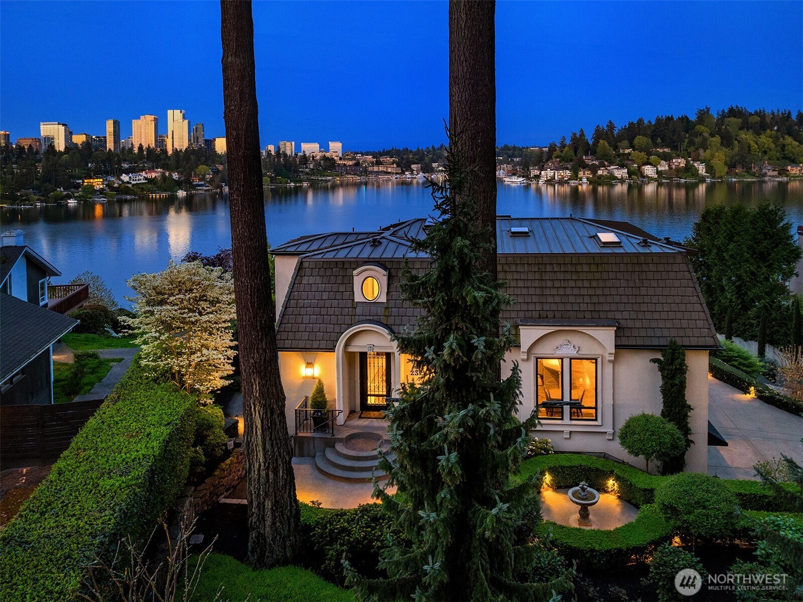 232 Overlake Drive E