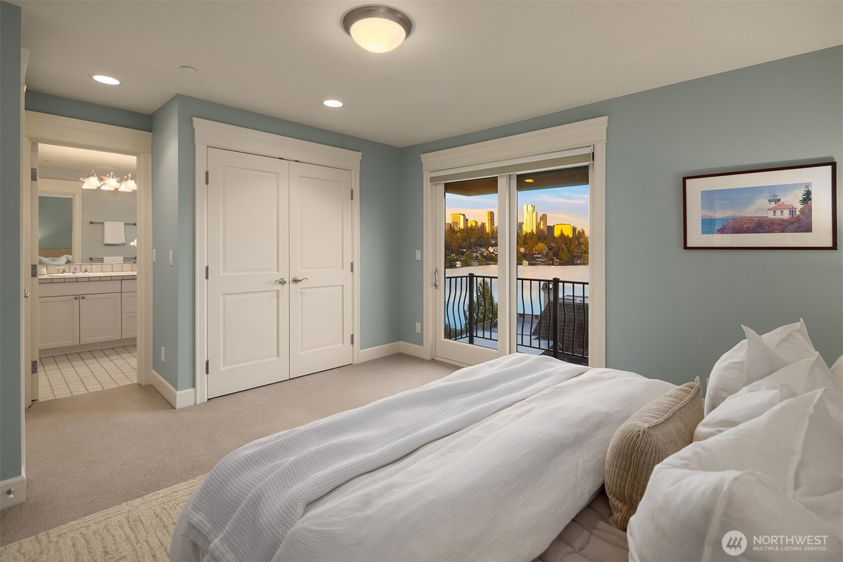 232 Overlake Drive E