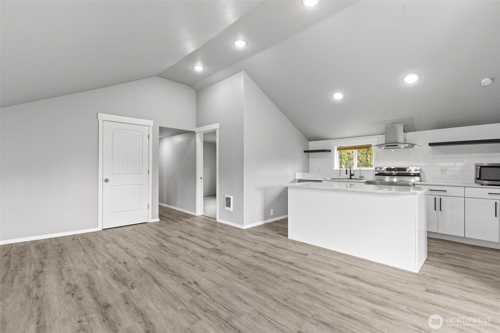 135 171st Street E