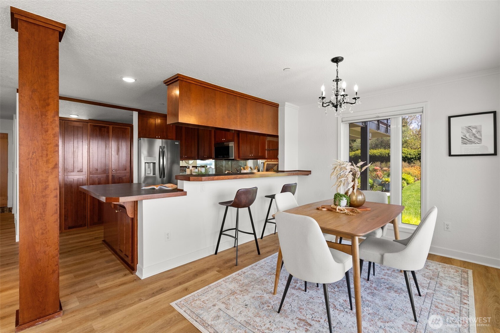 428 Harborview Drive SE