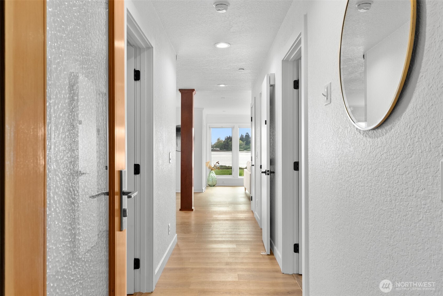 428 Harborview Drive SE