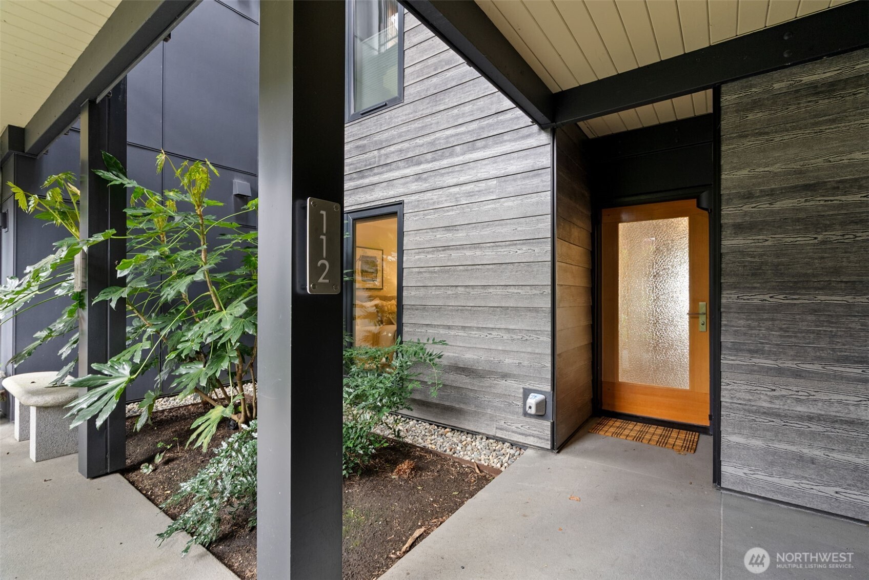 428 Harborview Drive SE