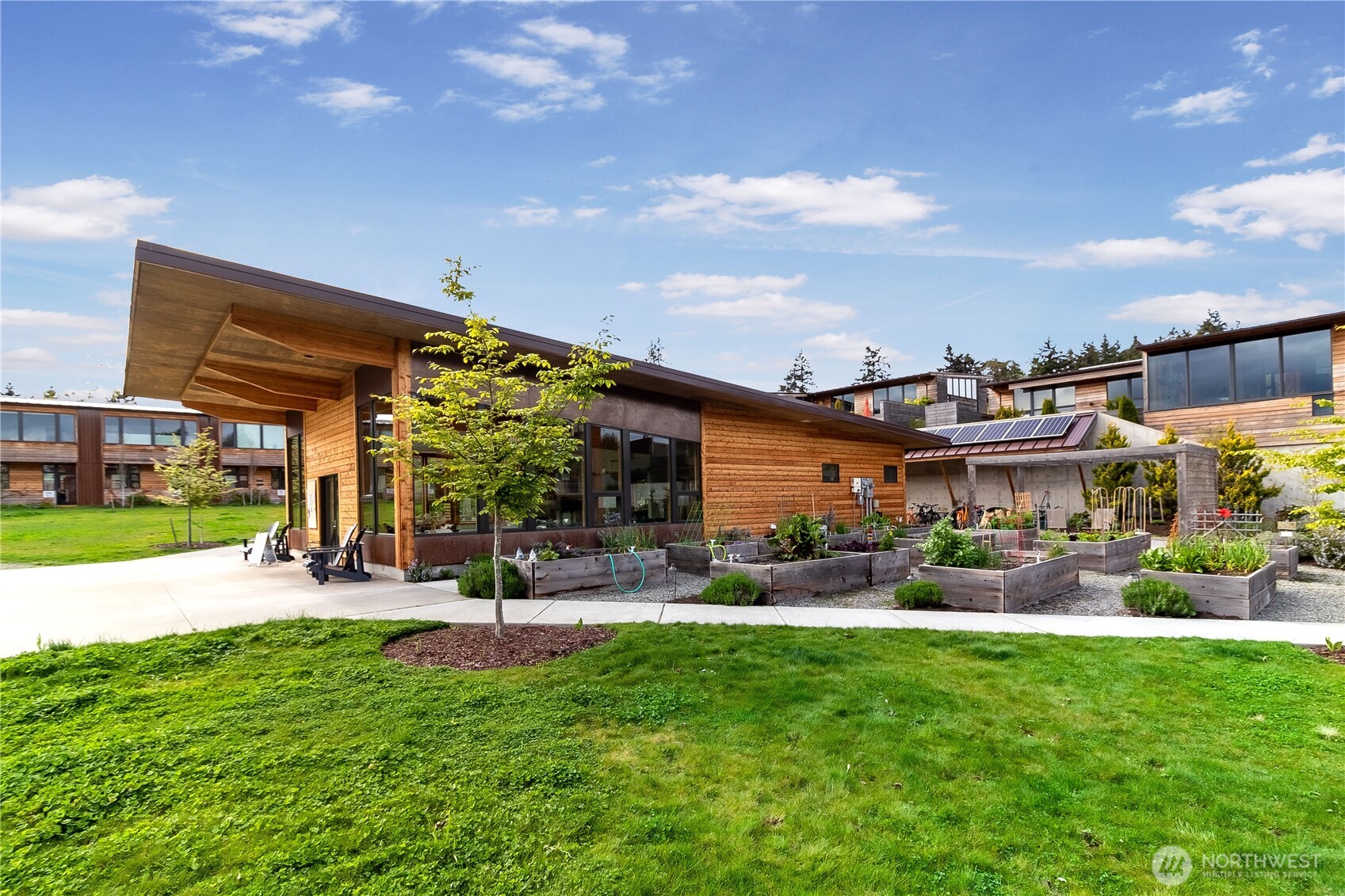 226 Canopy Path NW