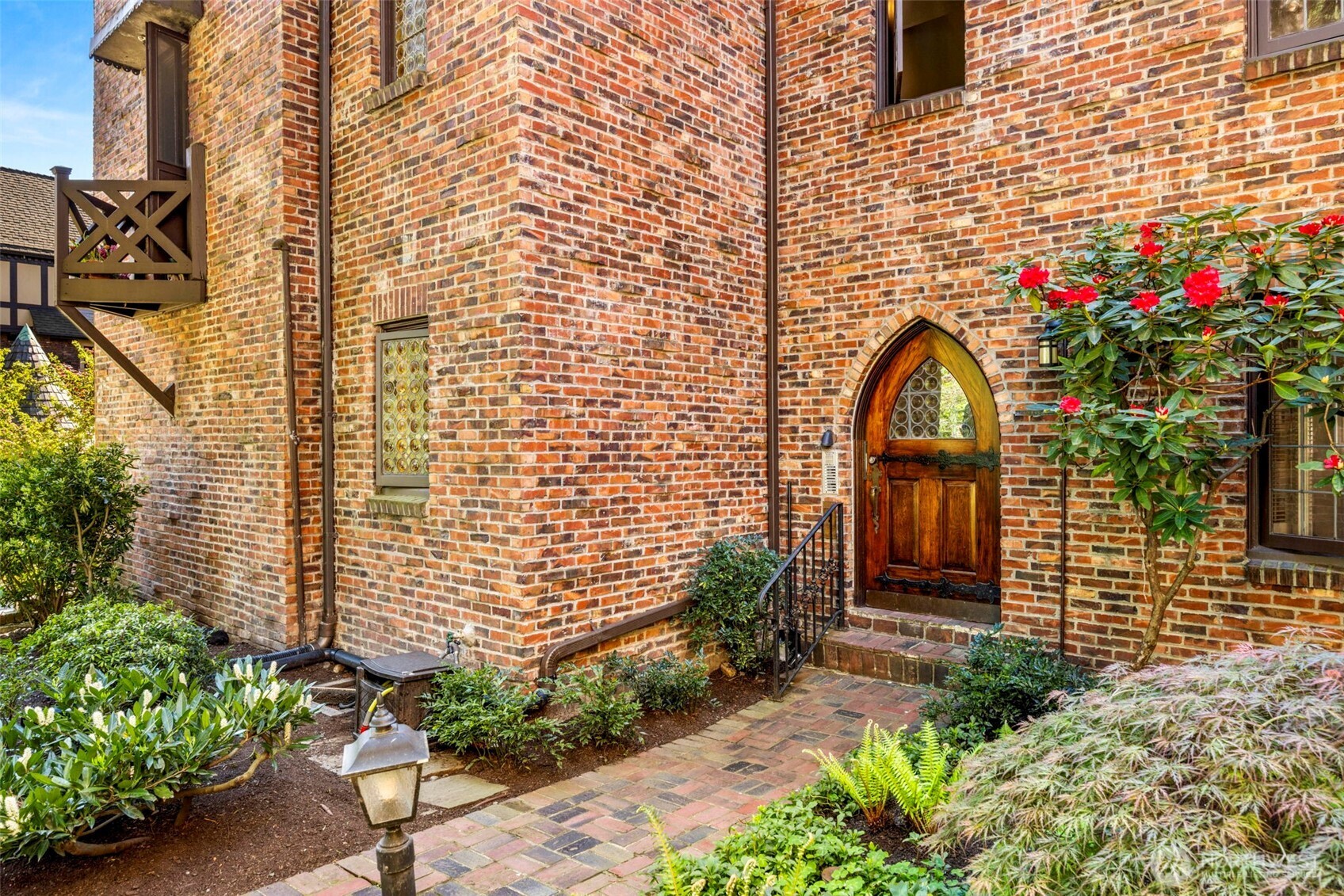 1014 E Roy Street Unit: 35