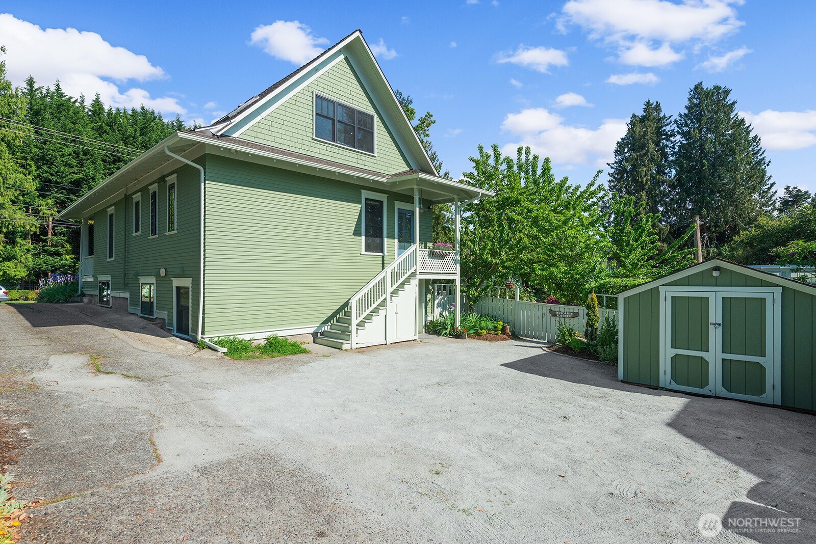 7541 Seward Park Avenue S