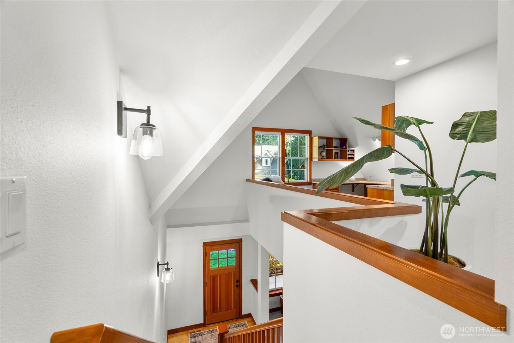10173 NE Garibaldi Loop
