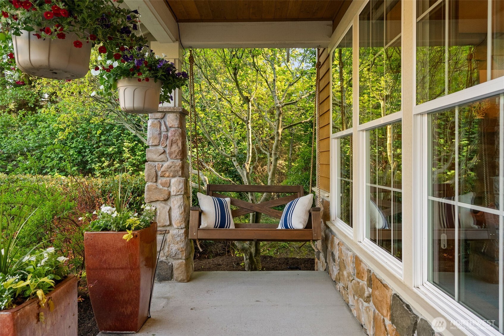 10173 NE Garibaldi Loop
