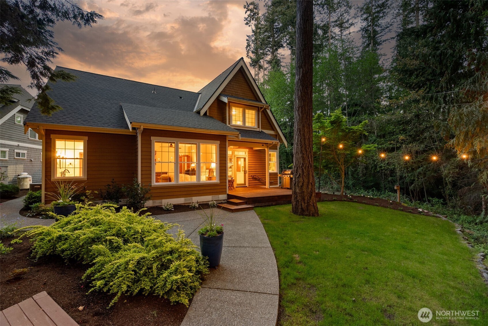 10173 NE Garibaldi Loop