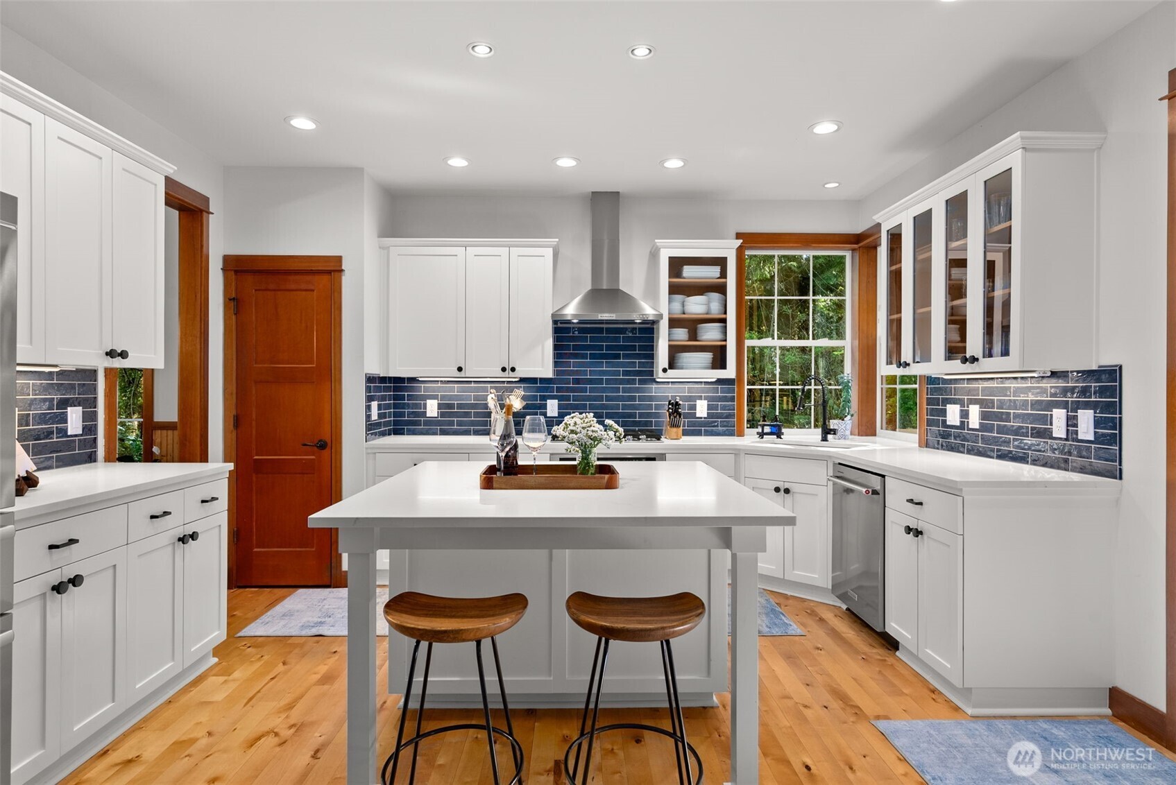 10173 NE Garibaldi Loop