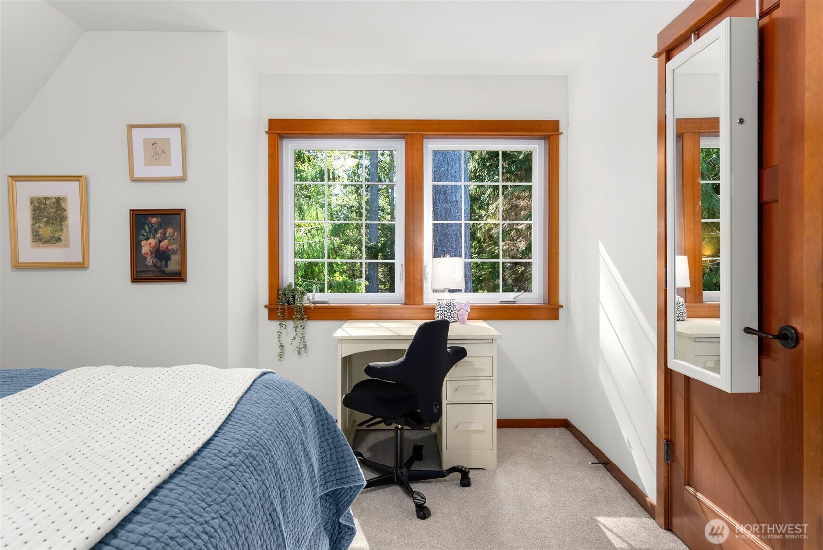 10173 NE Garibaldi Loop