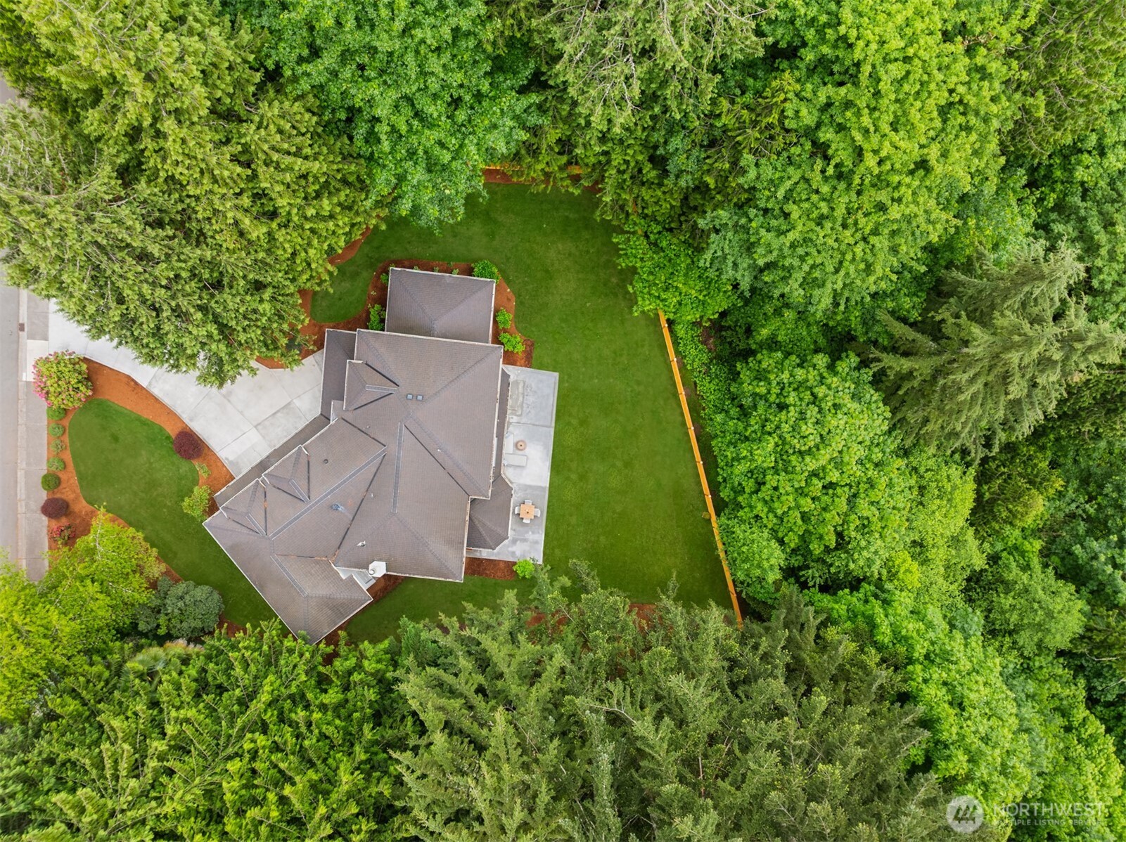 4326 212th Avenue NE