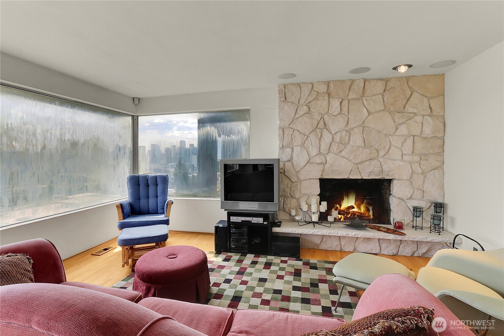 438 Comstock Place
