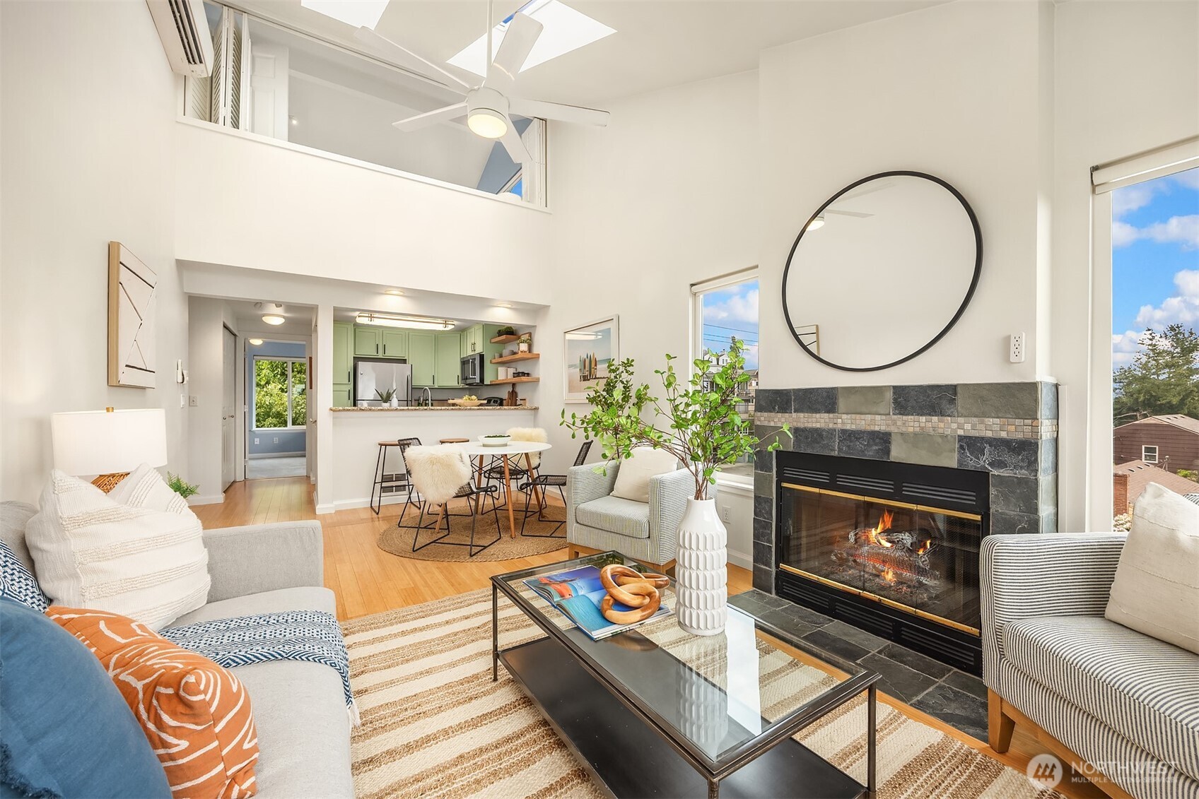 4403 Greenwood Avenue N Unit: 301